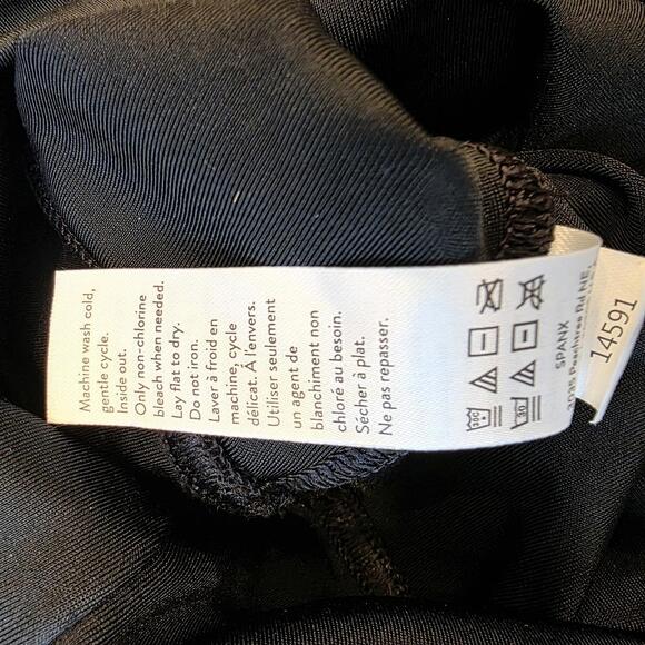 Spanx faux leather moto legging Women's size M - Picture 6 of 7